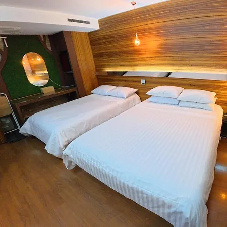 Friendly Dh Naissance Hotel By Mindrum Group