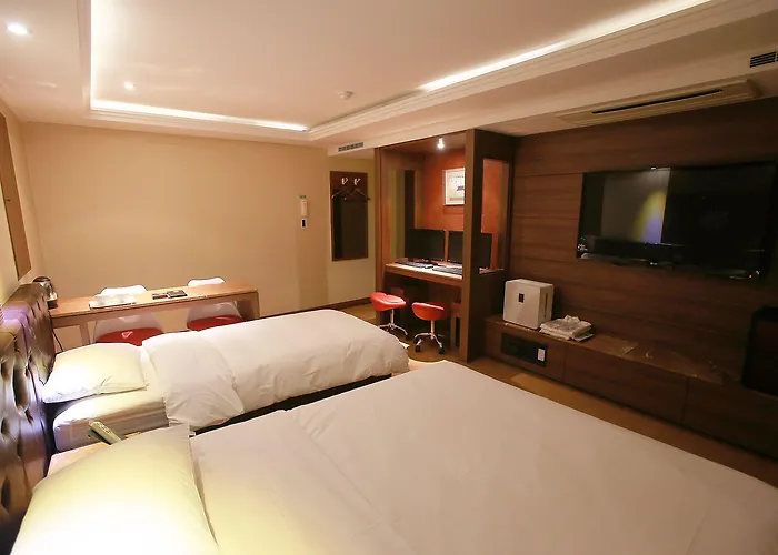 Hotel Friendly Dh Naissance By Mindrum Group
