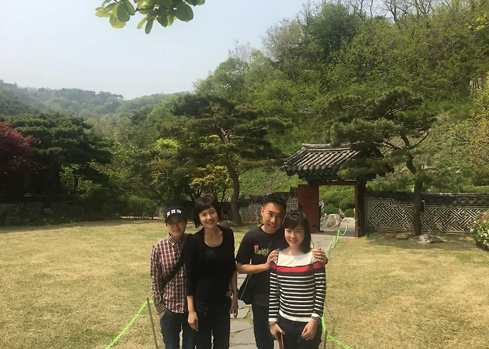 Friendly Dh Naissance By Mindrum Group 2*
