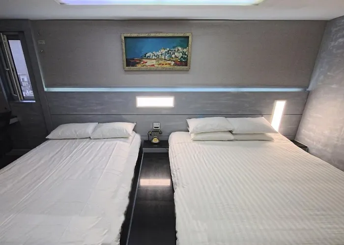 Friendly Dh Naissance By Mindrum Group Hotel 2*