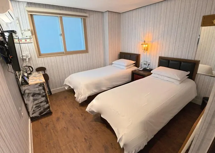 Friendly Dh Naissance By Mindrum Group Hotel