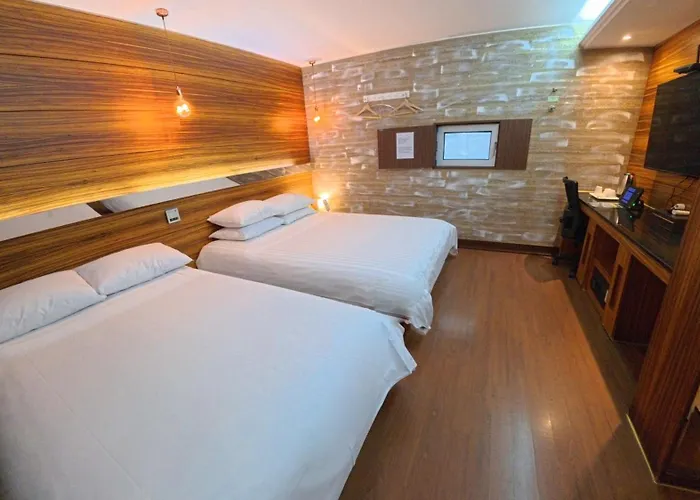 Hotel Friendly Dh Naissance By Mindrum Group 2*