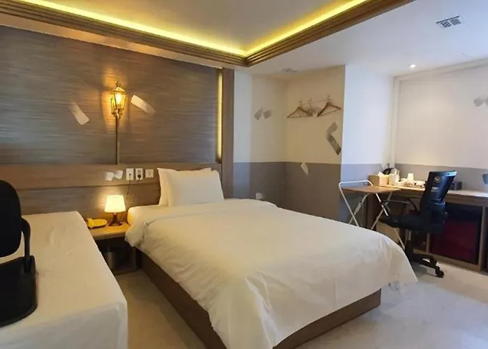 Hotel Friendly Dh Naissance By Mindrum Group
